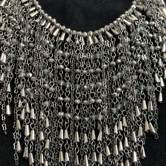 Charming Charlie gray and silver tone necklace - Picture 2 of 3